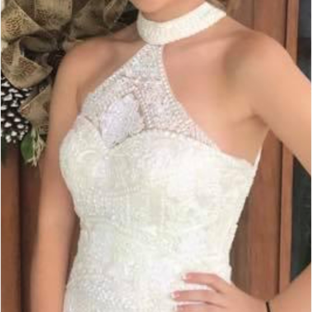 Size 4 Sherri Hill prom or homecoming